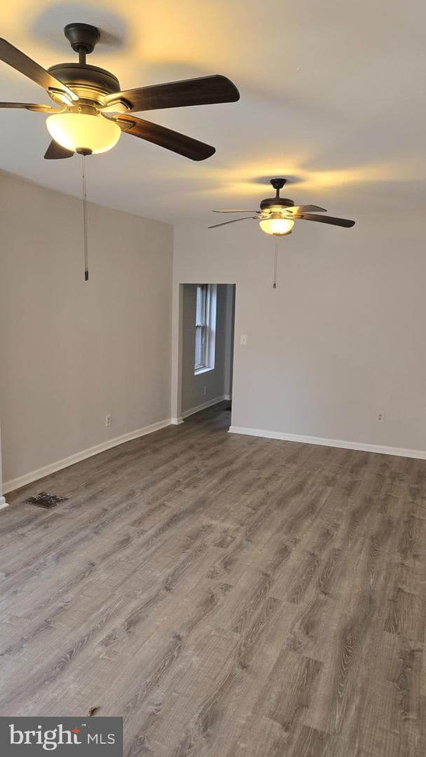 868 E Locust Avenue photo 3