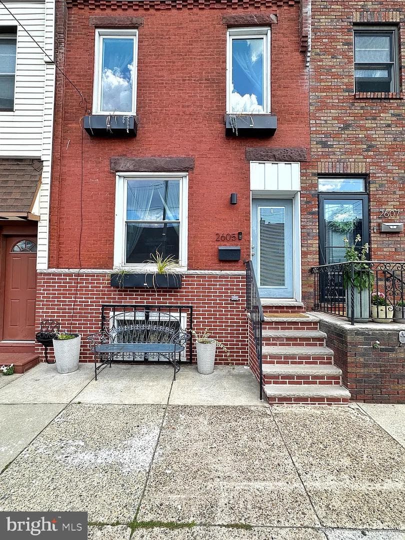 2605 S 17th Street photo 2