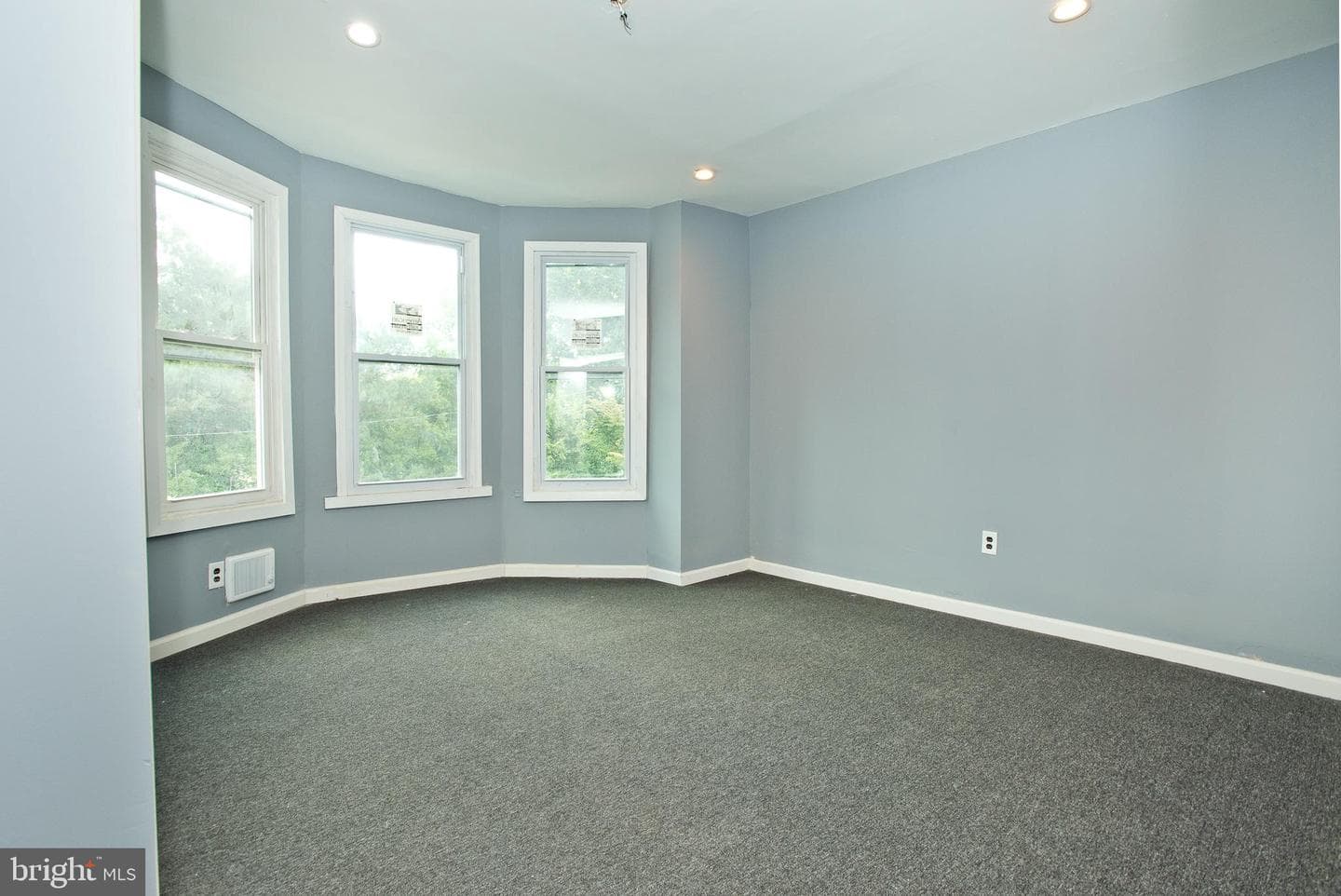 3926 N 13th Street photo 21