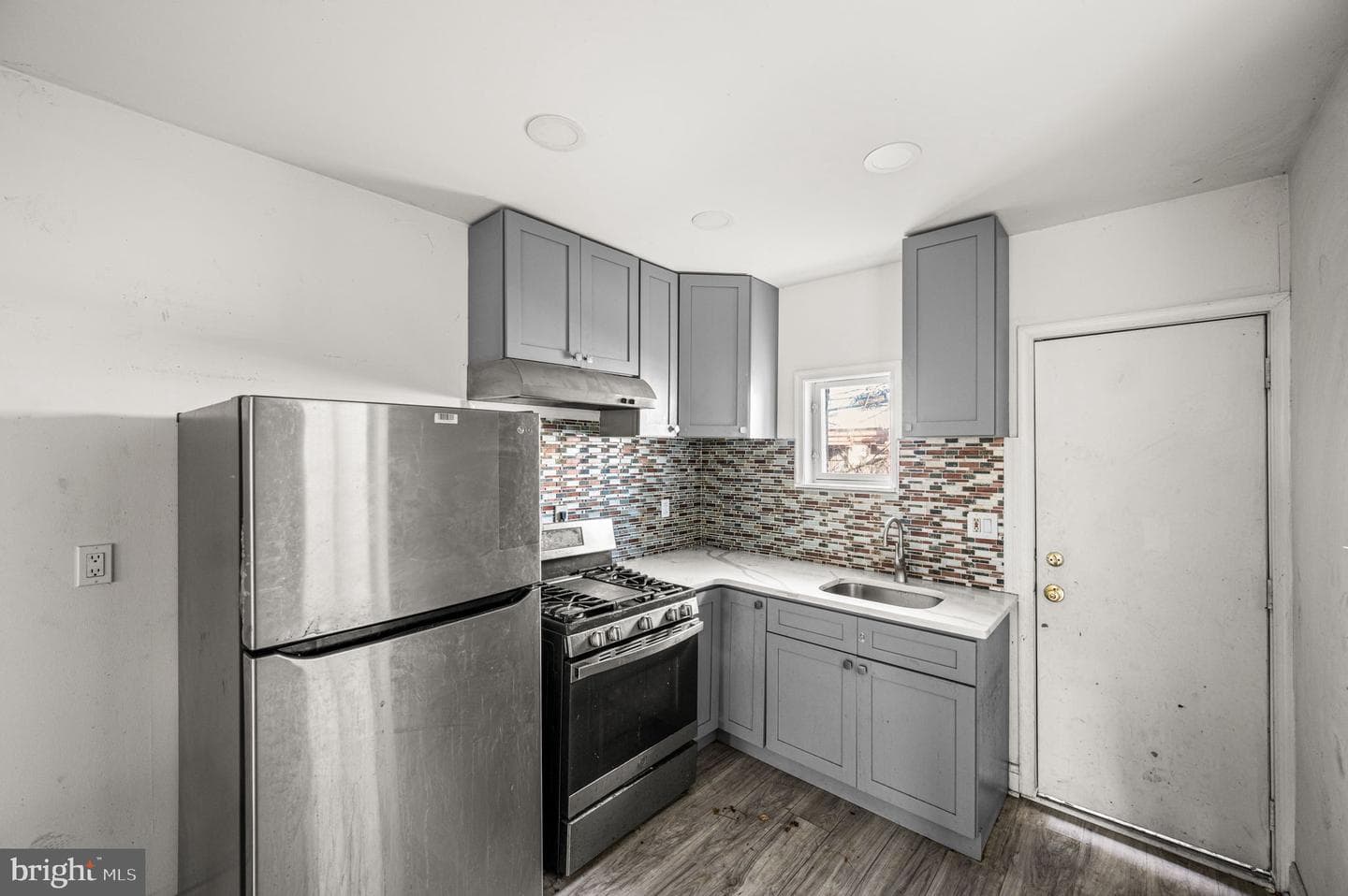 1437 S 47th Street photo 3