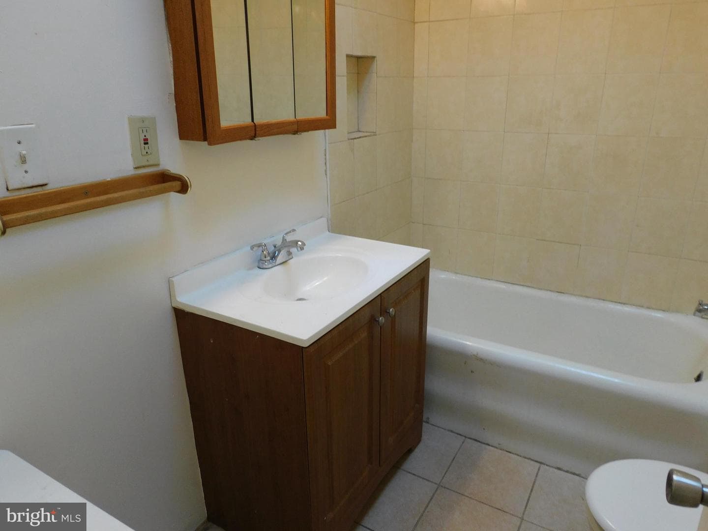 573 E Carver Street photo 15