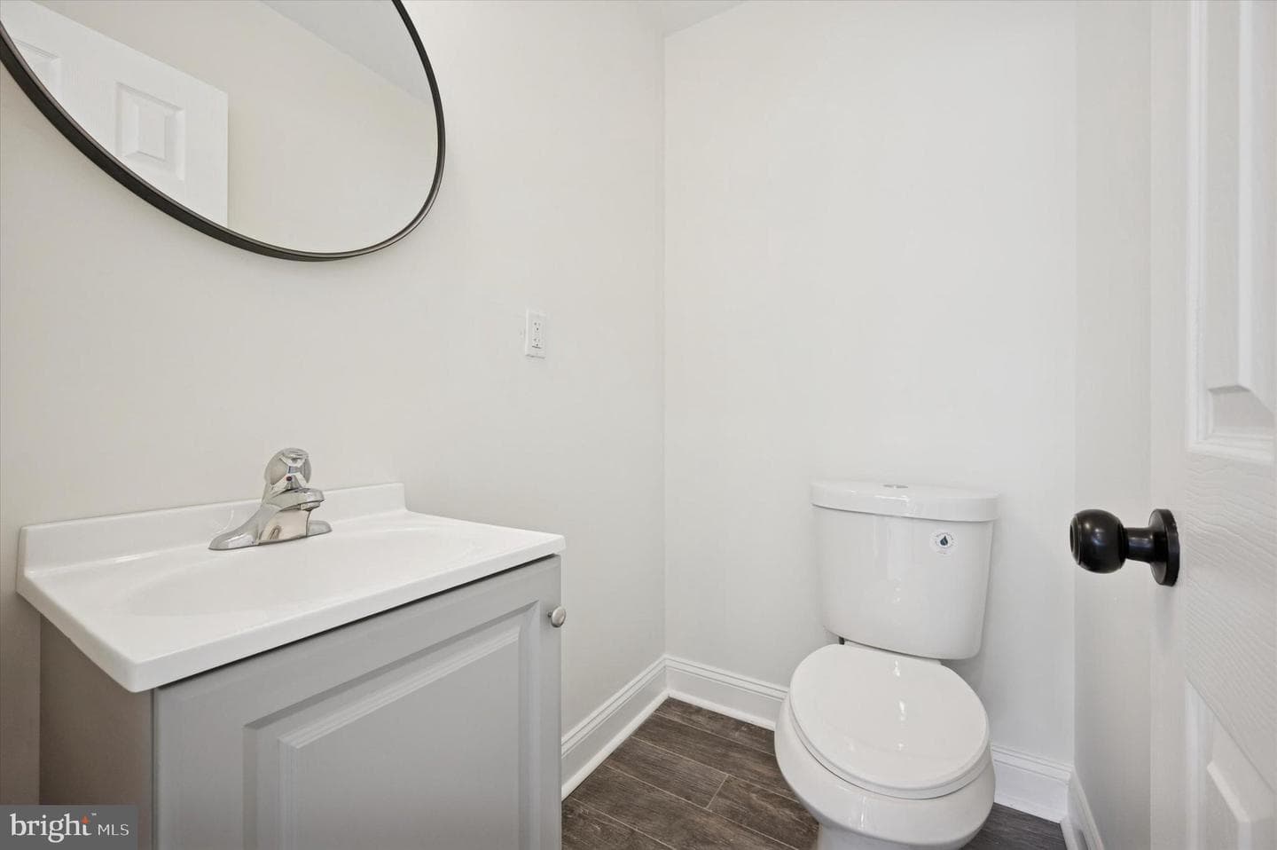 5232 Arlington Street photo 12