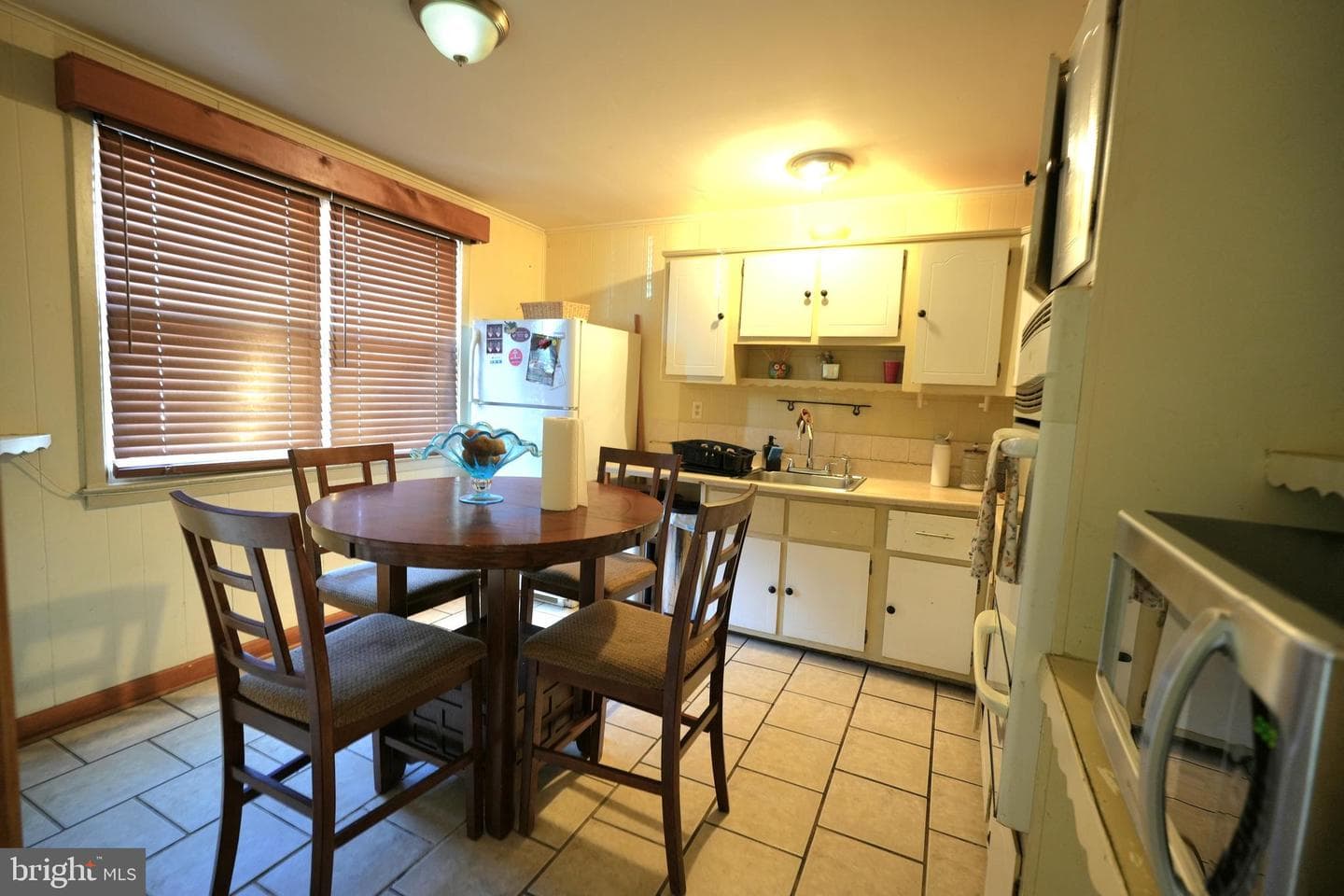 9274 Angus Place photo 2