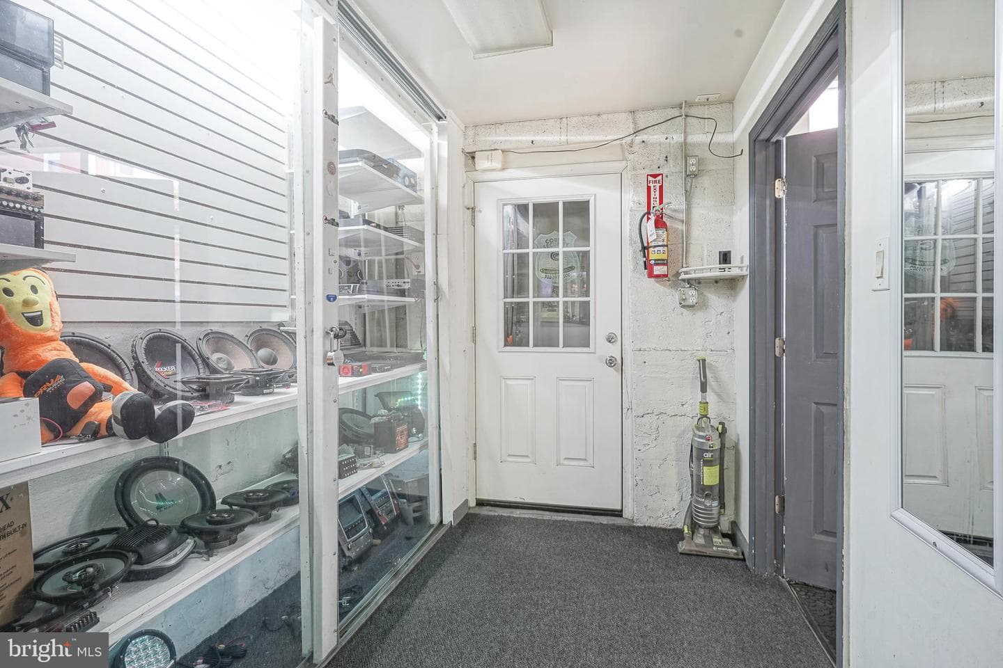 2005 E Sergeant Street photo 11