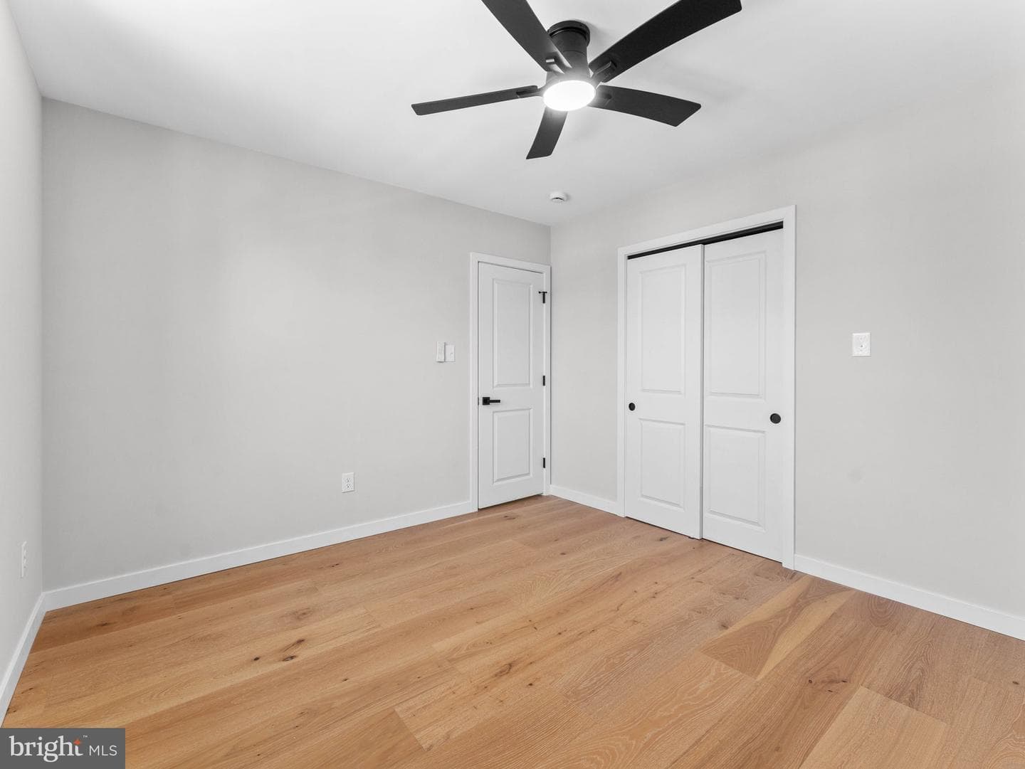 347 E Montana Street photo 14