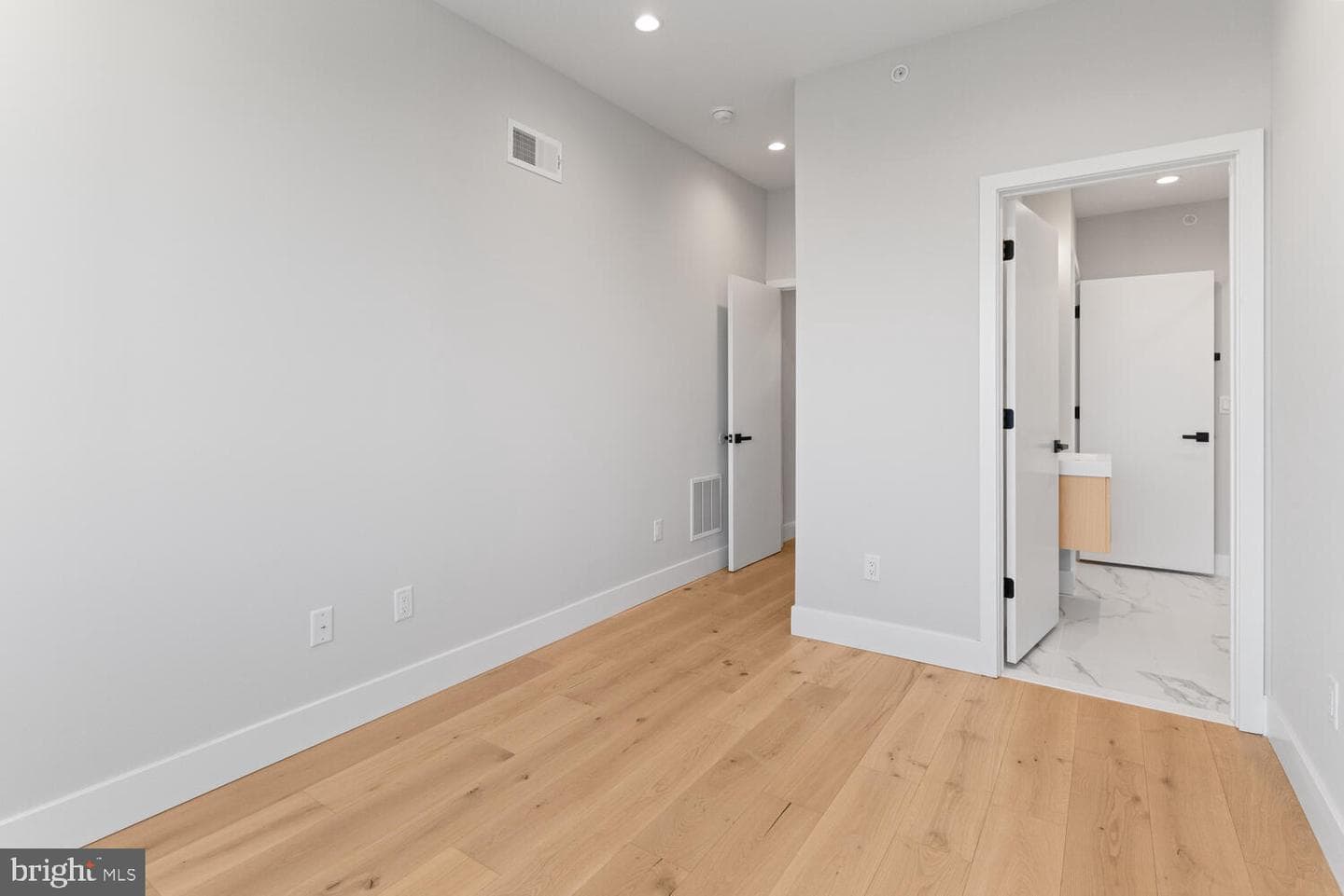 713 S 58th Street photo 18