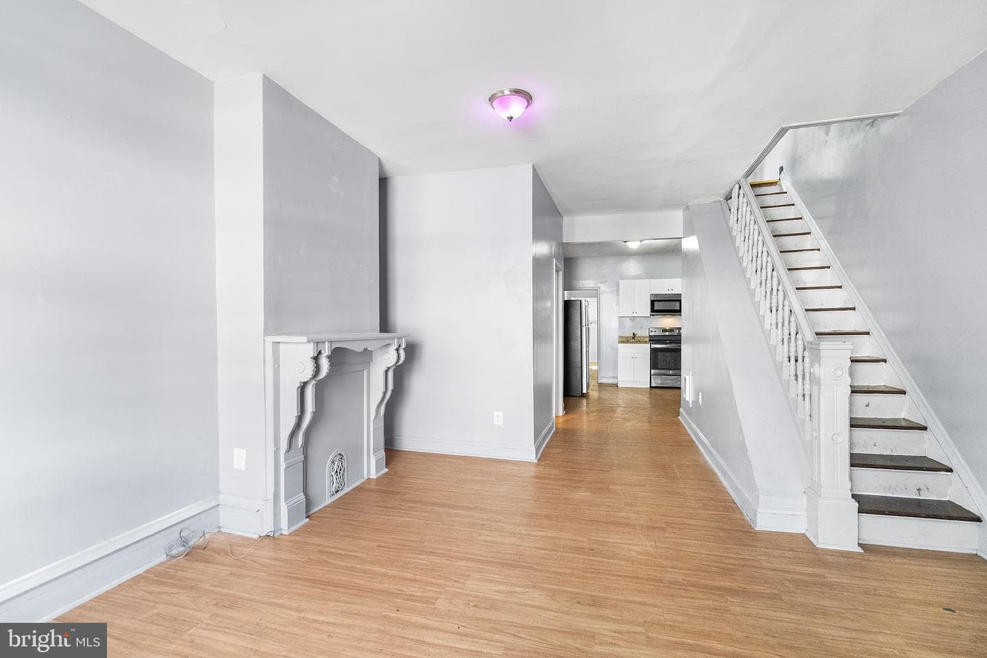 1624 Edgley St photo 2