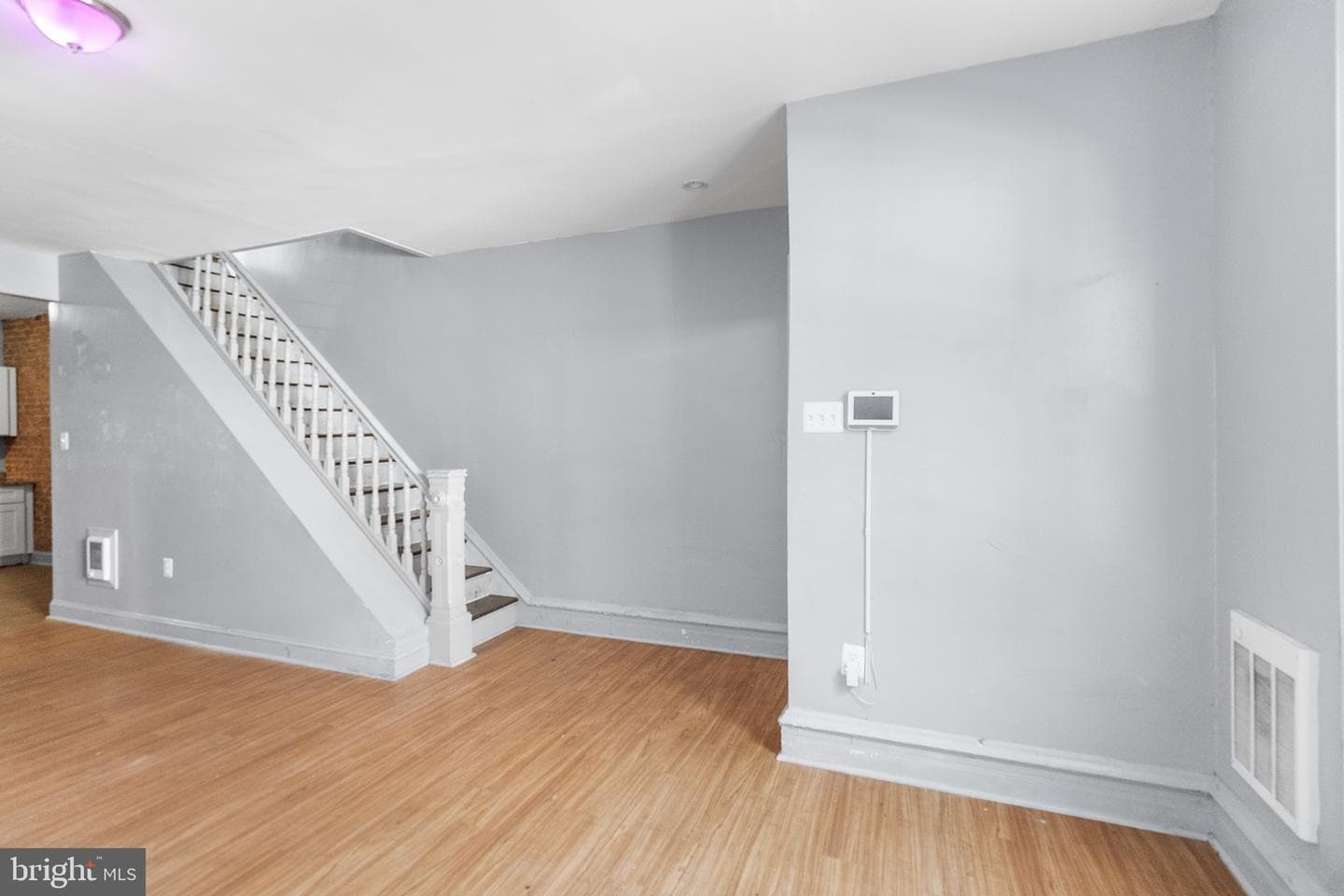 1624 Edgley St photo 3