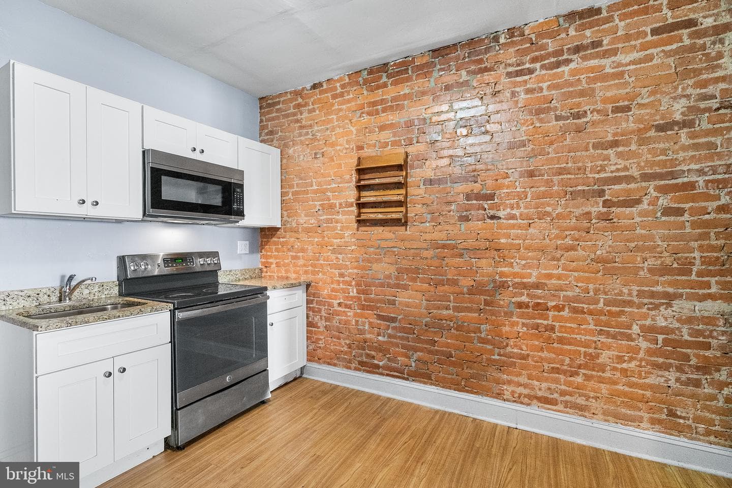 1624 Edgley St photo 6