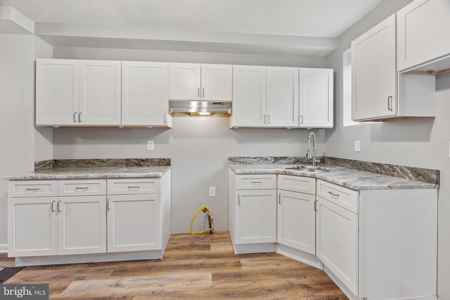 3083 Witte Street photo 6