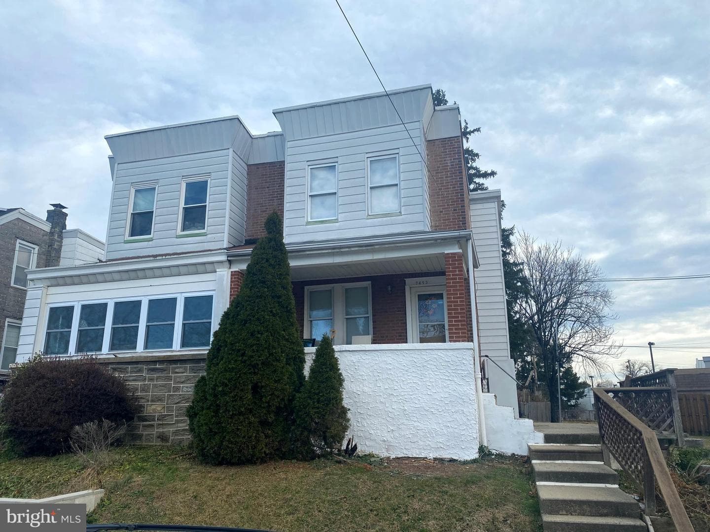 7413 Rockwell Avenue photo 1