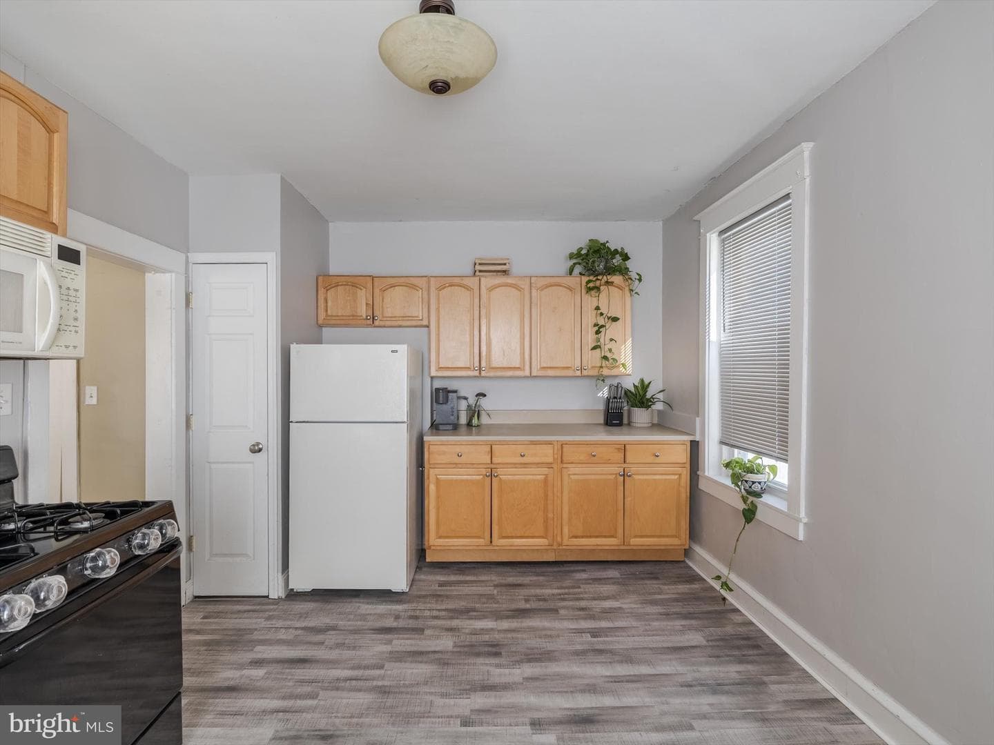 7413 Rockwell Avenue photo 12