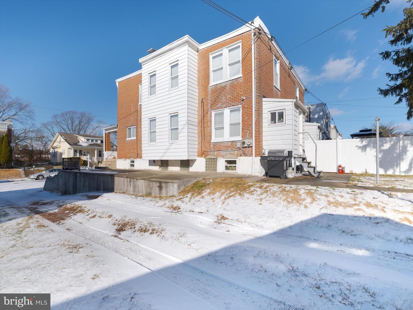 7413 Rockwell Avenue photo 25