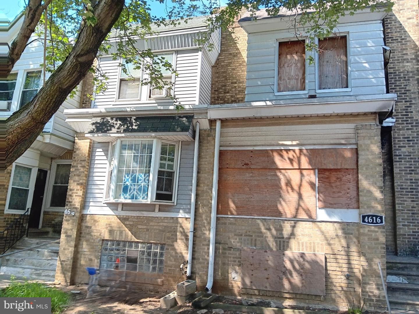 4616 Vista Street photo 1