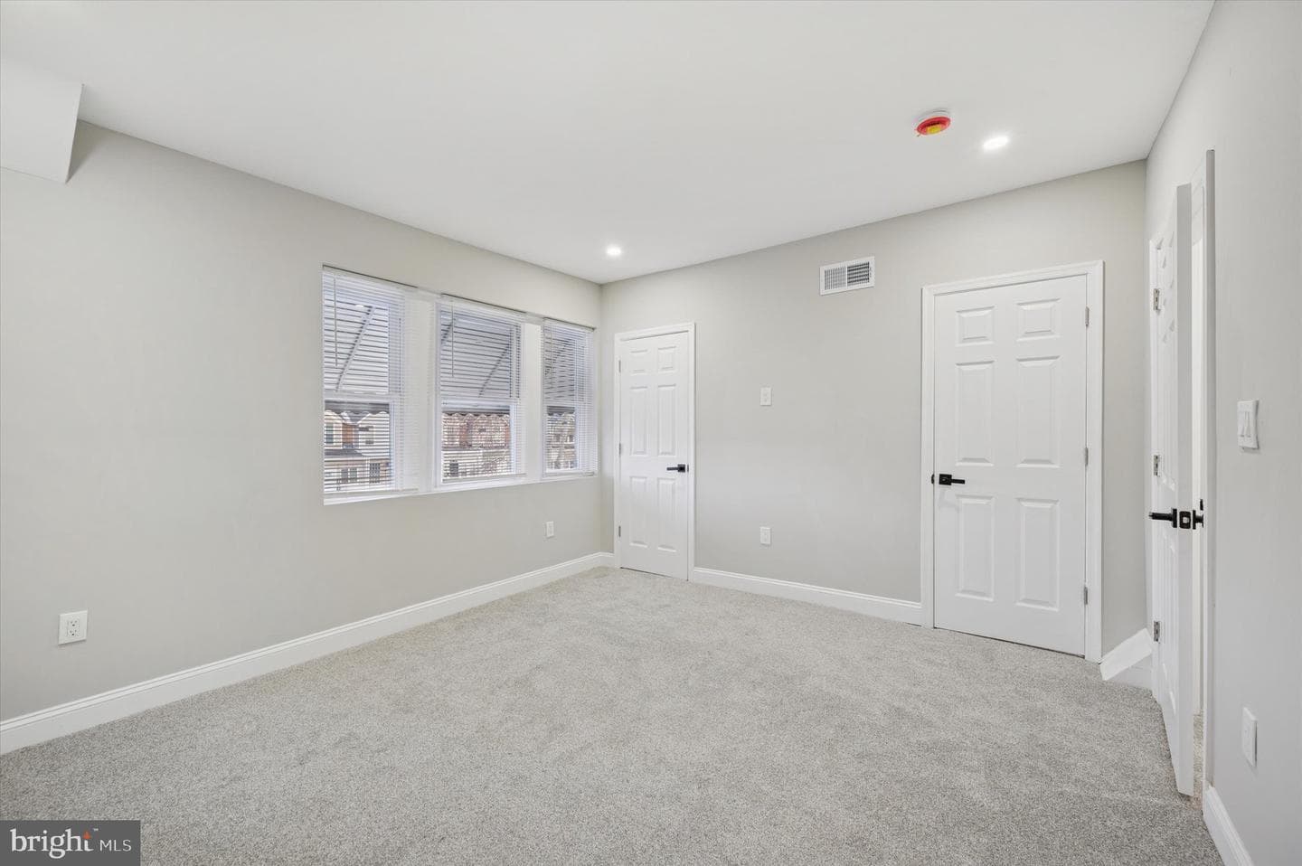 5722 Florence Avenue photo 25