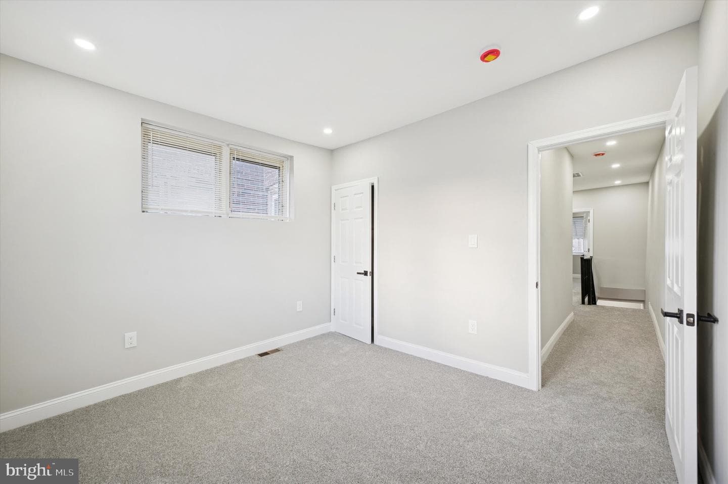5722 Florence Avenue photo 32