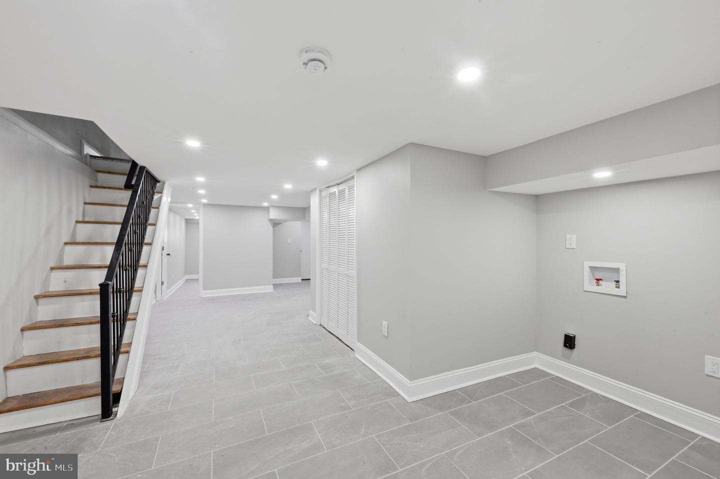 5722 Florence Avenue photo 44