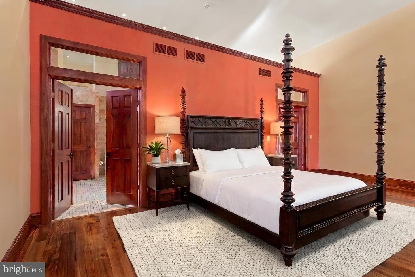 802 Locust Street #201 photo 35