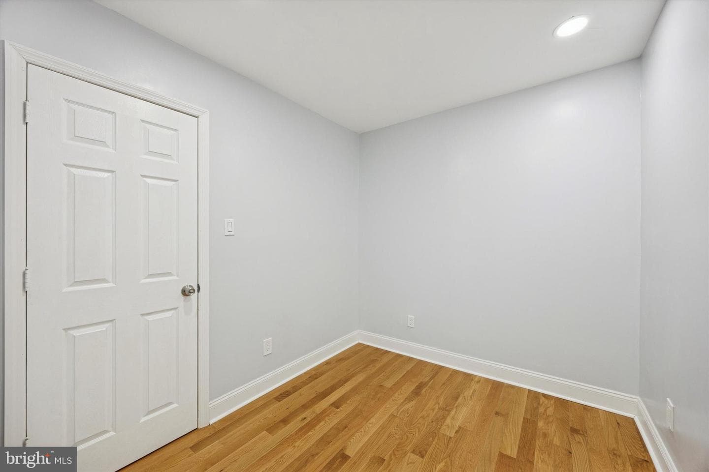 3055 Hartville Street photo 15