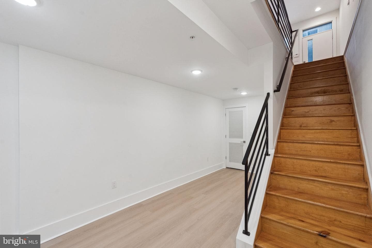1825 Gerritt Street photo 30
