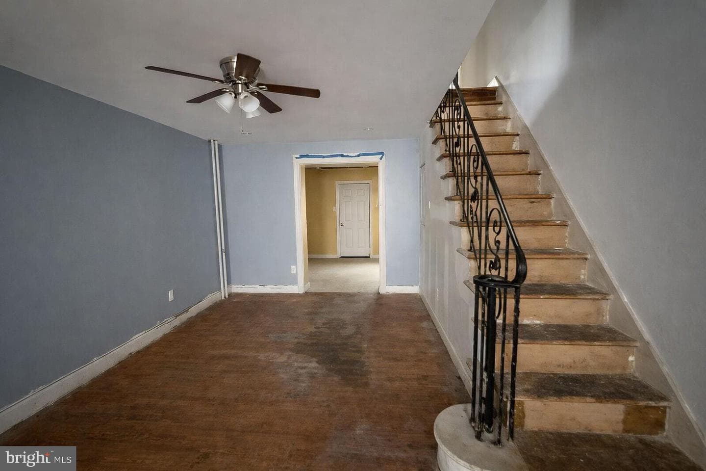 1719 S Mole Street photo 6