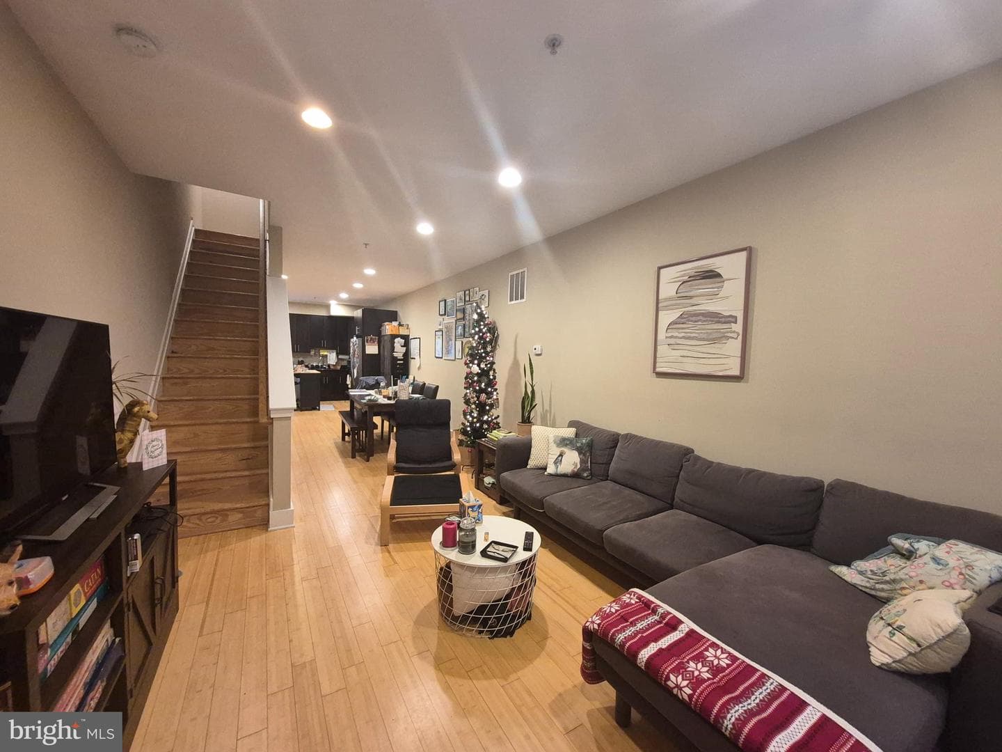 2544 Montrose Street, Philadelphia