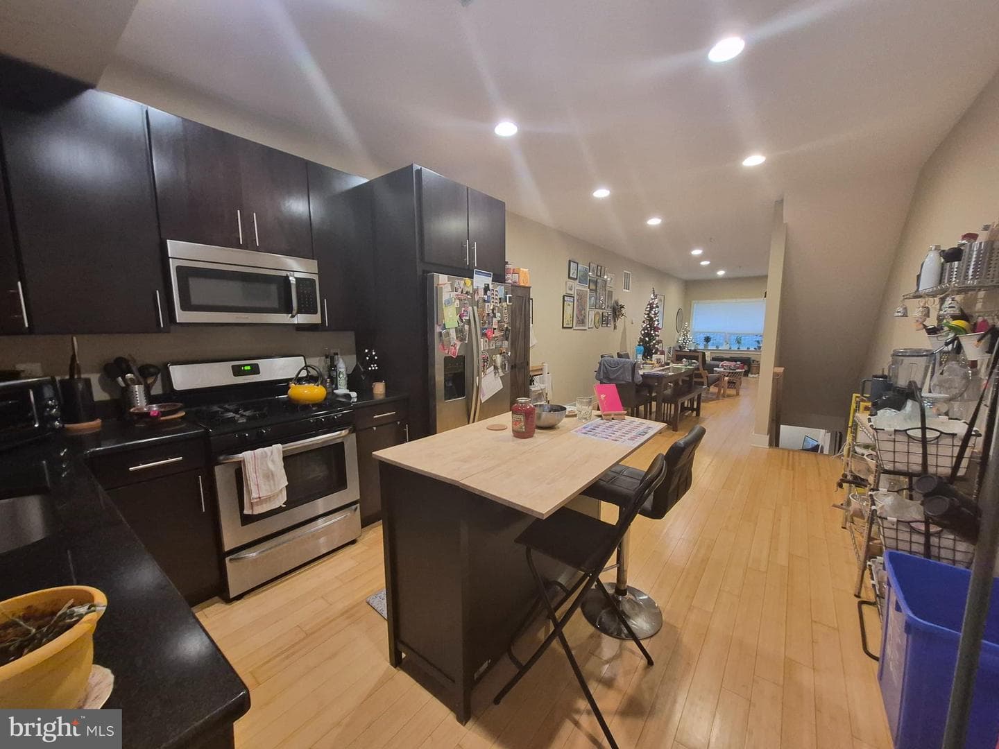 2544 Montrose Street photo 6