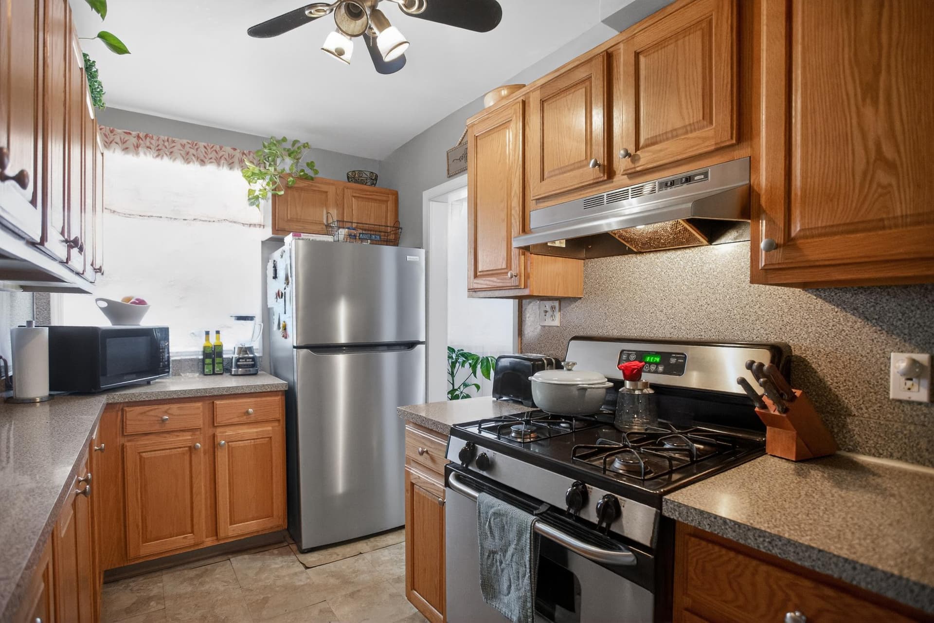 224 Higbee Street photo 11