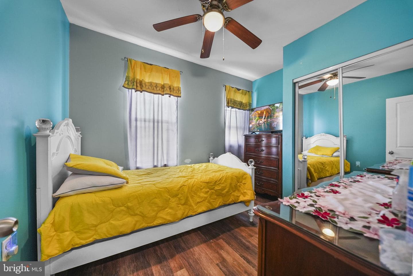 4634 James Street photo 15