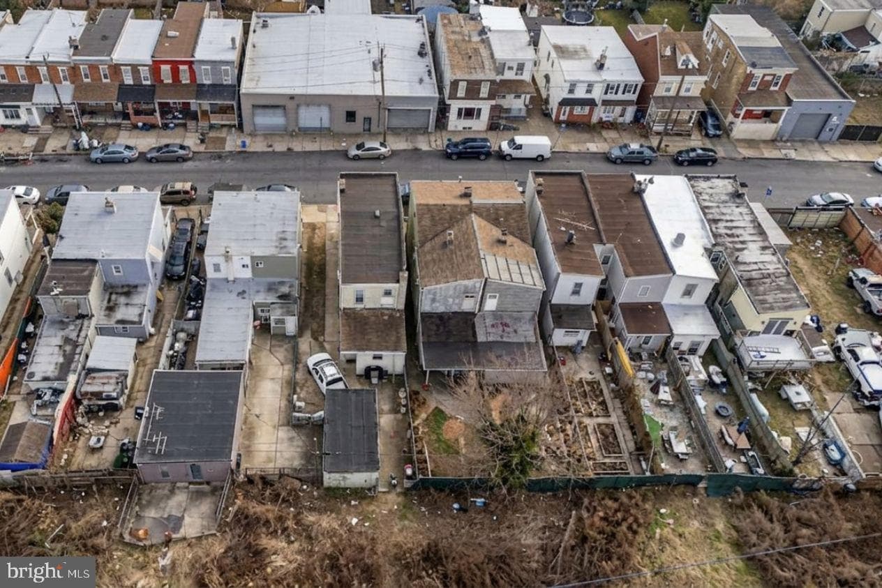 4634 James Street photo 21