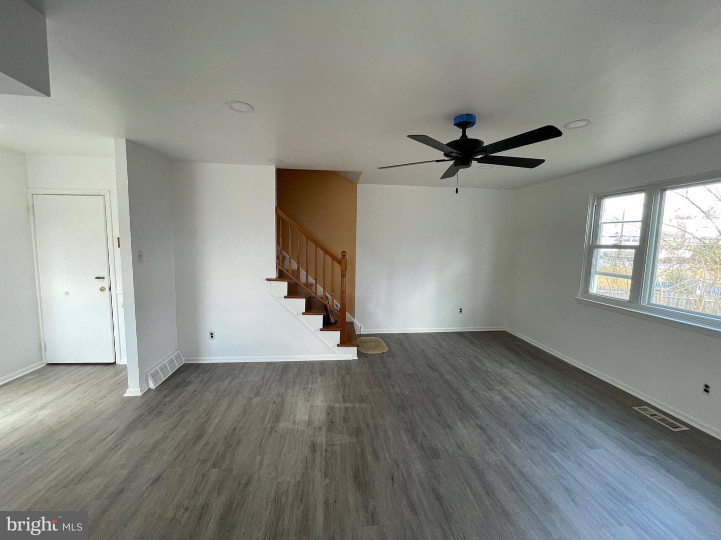 803 Lawler Street photo 16
