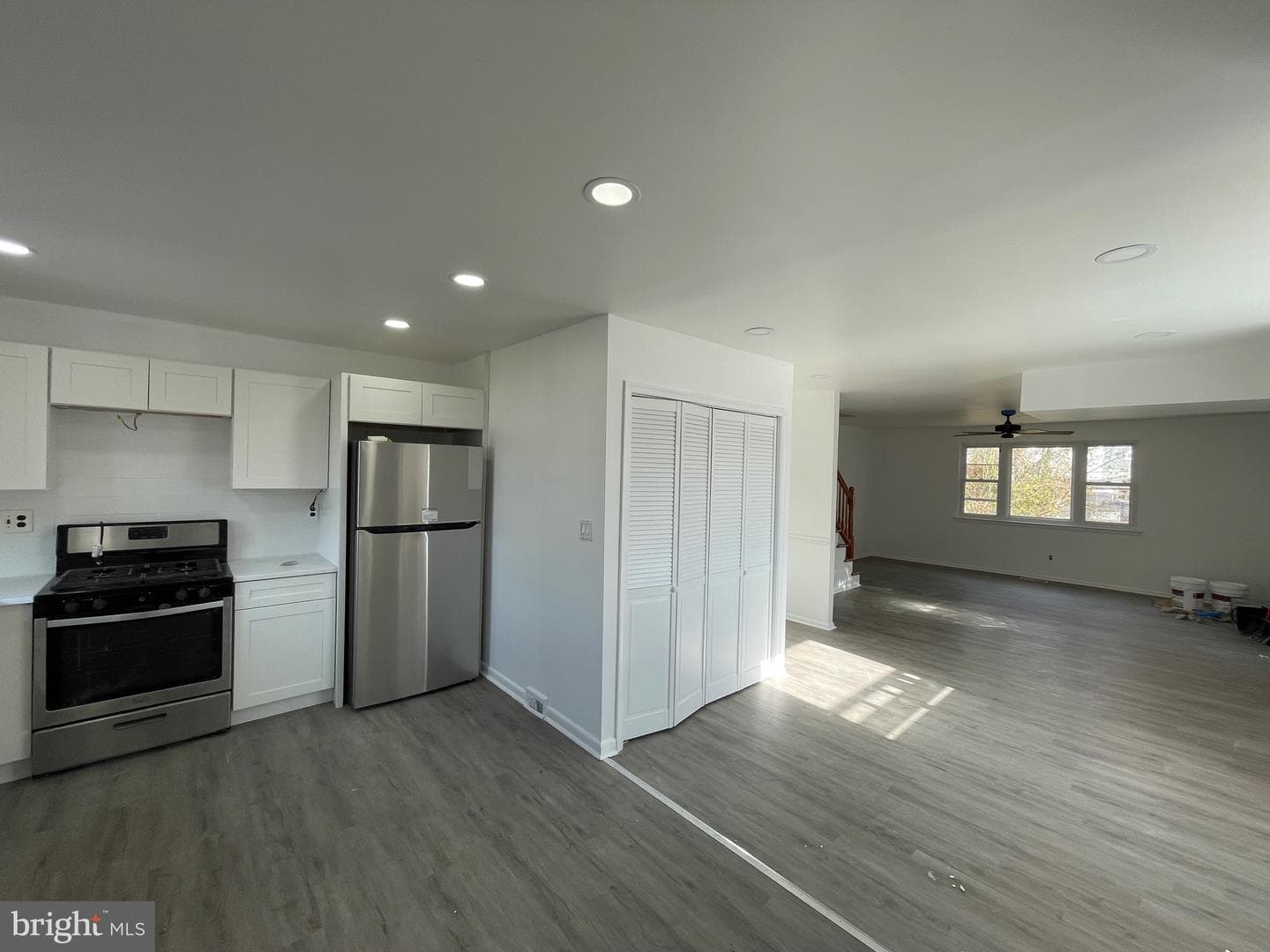 803 Lawler Street photo 24