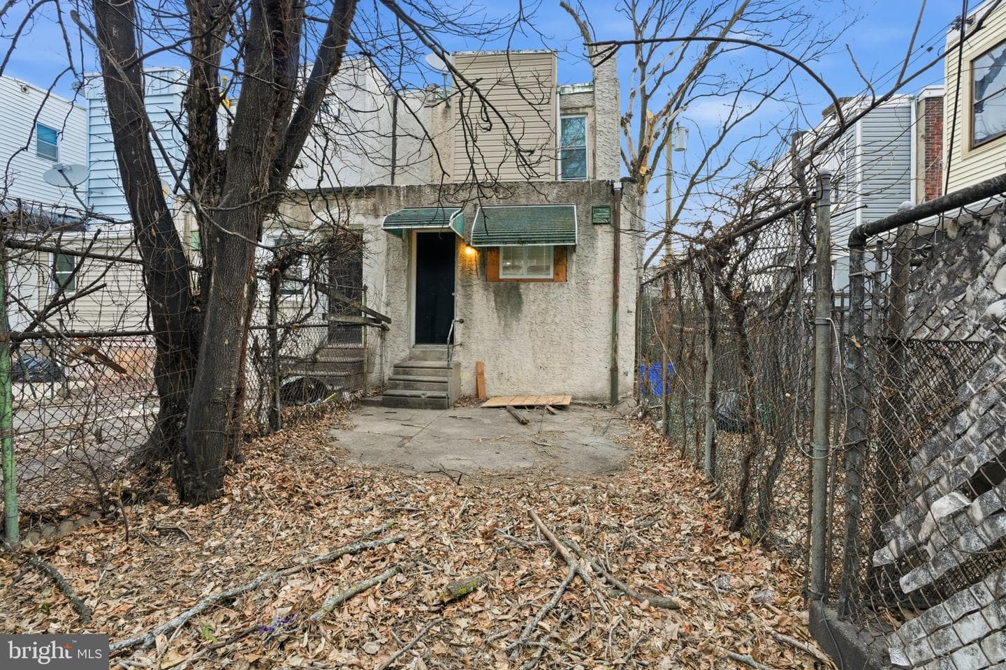 1866 E Cornwall Street photo 24