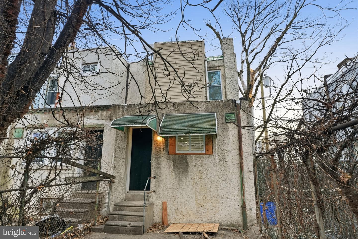 1866 E Cornwall Street photo 25