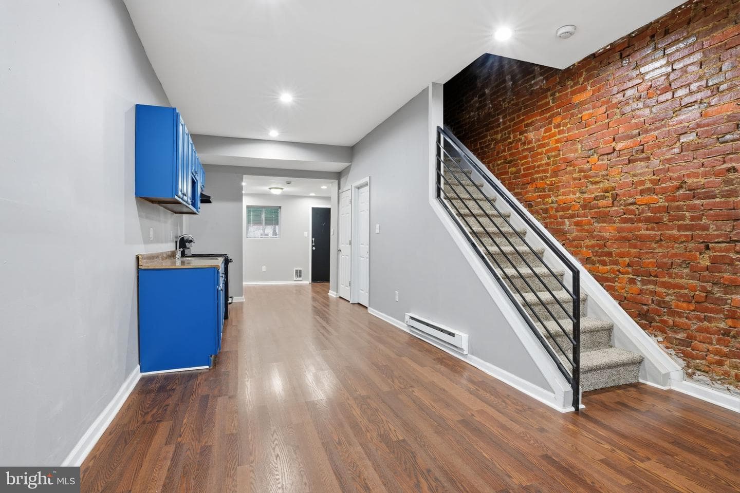 1866 E Cornwall Street photo 7