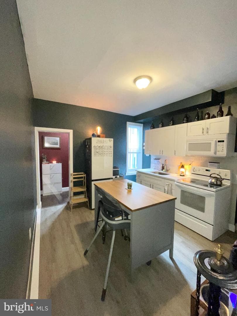 3567 Joyce Street photo 7