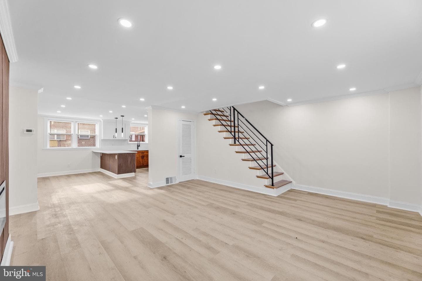 7920 Provident Street photo 2