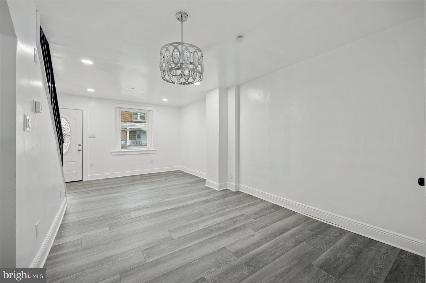 5535 Ardleigh Street photo 8