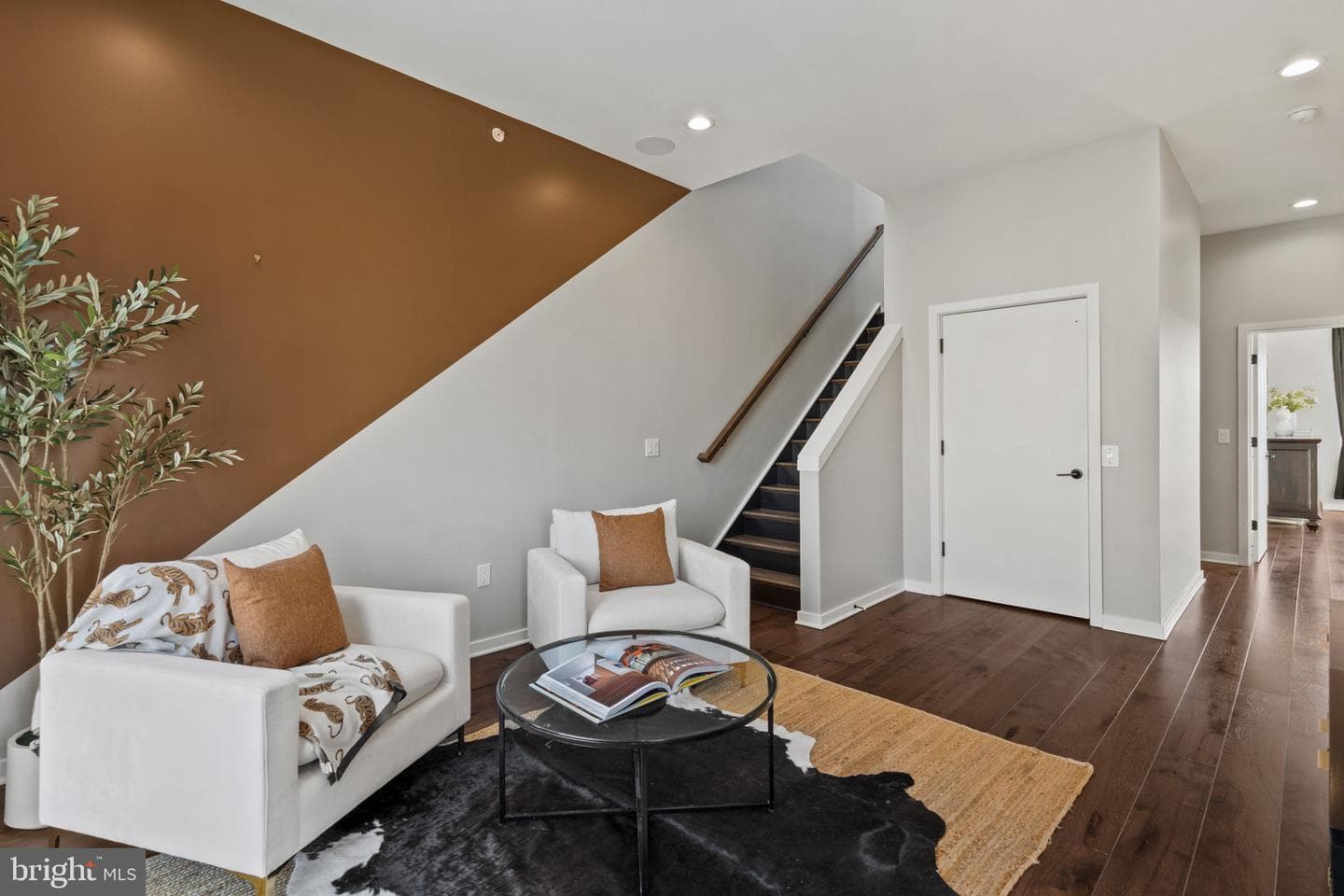 3200 Parkview Walk photo 17