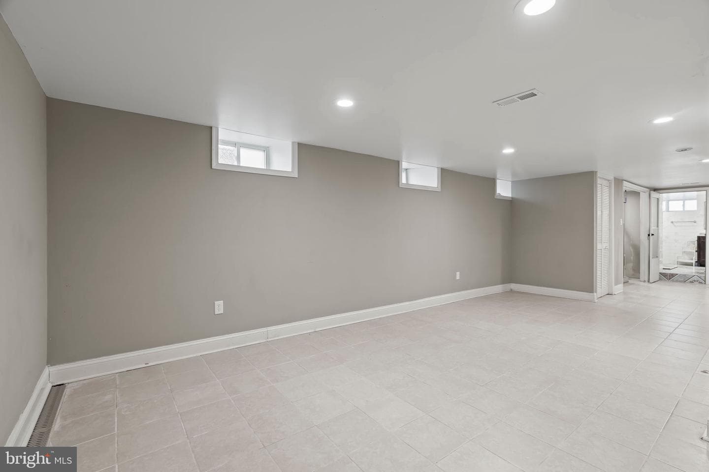 5101 Ditman St photo 29