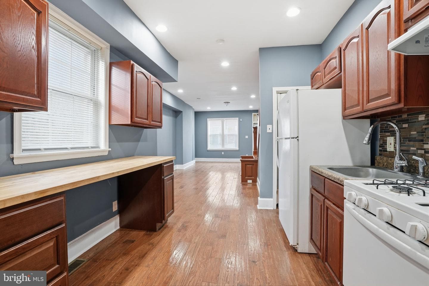 3141 N Percy Street photo 12