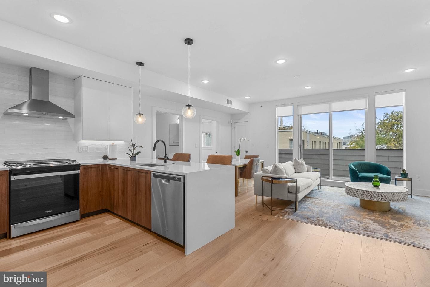 1723 Francis Street #4e photo 3