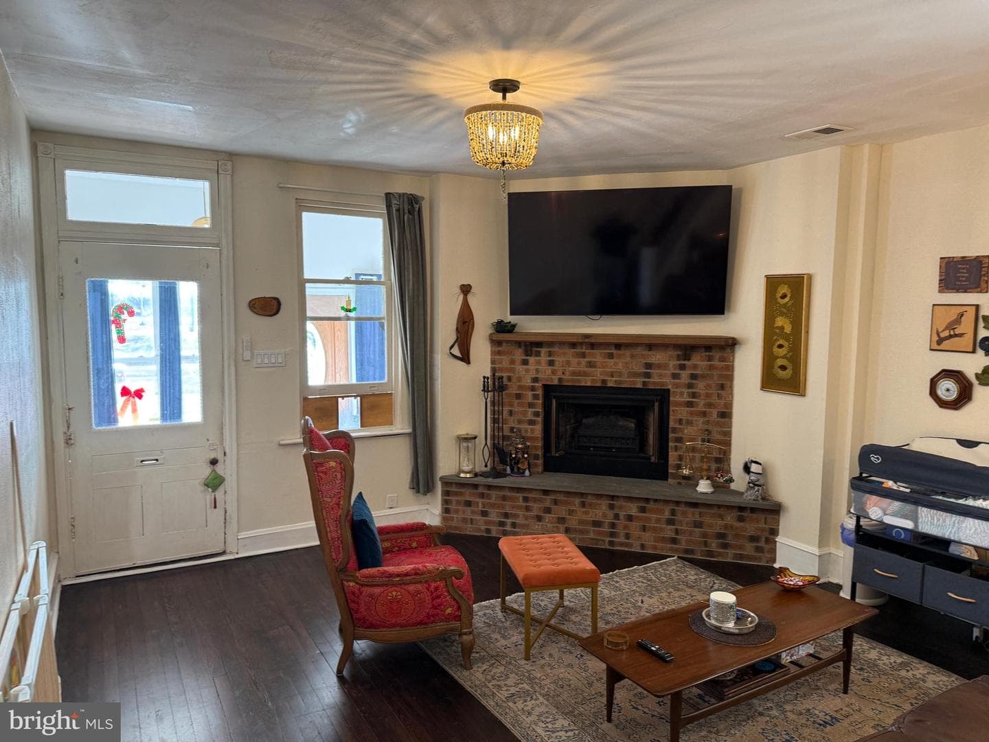4614 Richmond Street photo 4