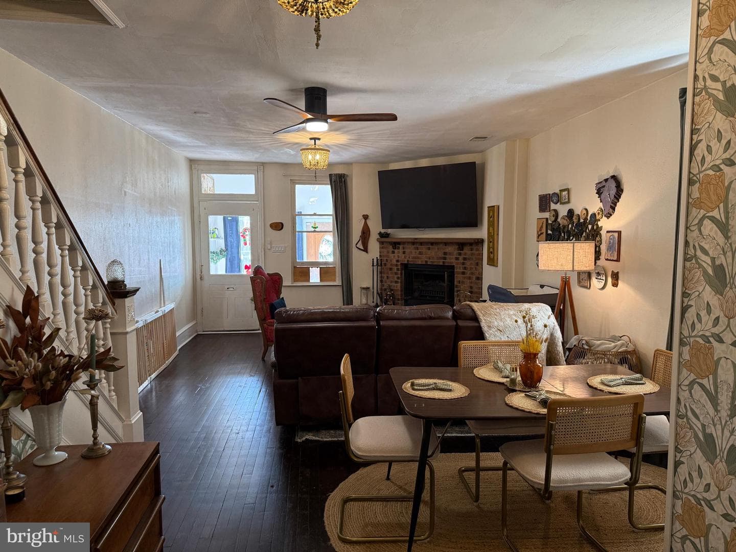 4614 Richmond Street photo 5