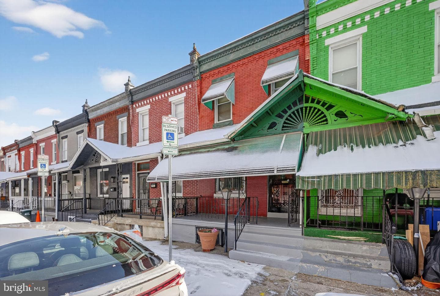 3319 N Sydenham Street photo 1