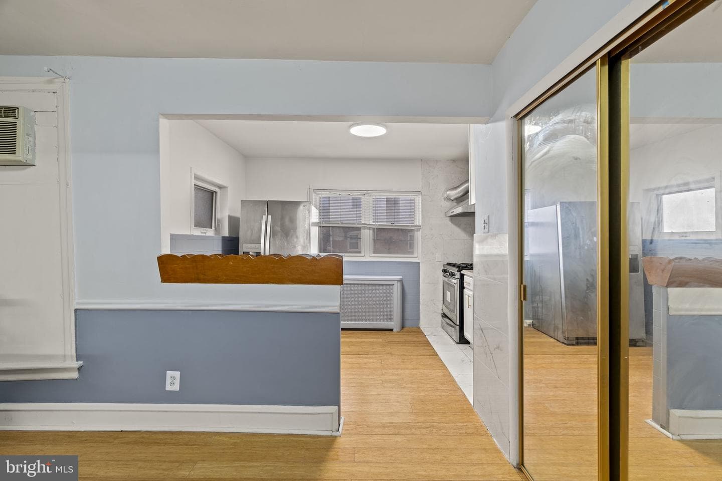 6904 Chelwynde Avenue photo 11