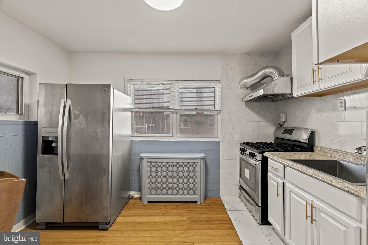 6904 Chelwynde Avenue photo 12