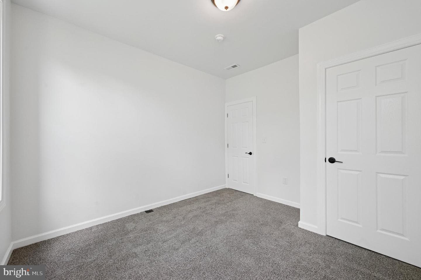 5321 Upland Street photo 12