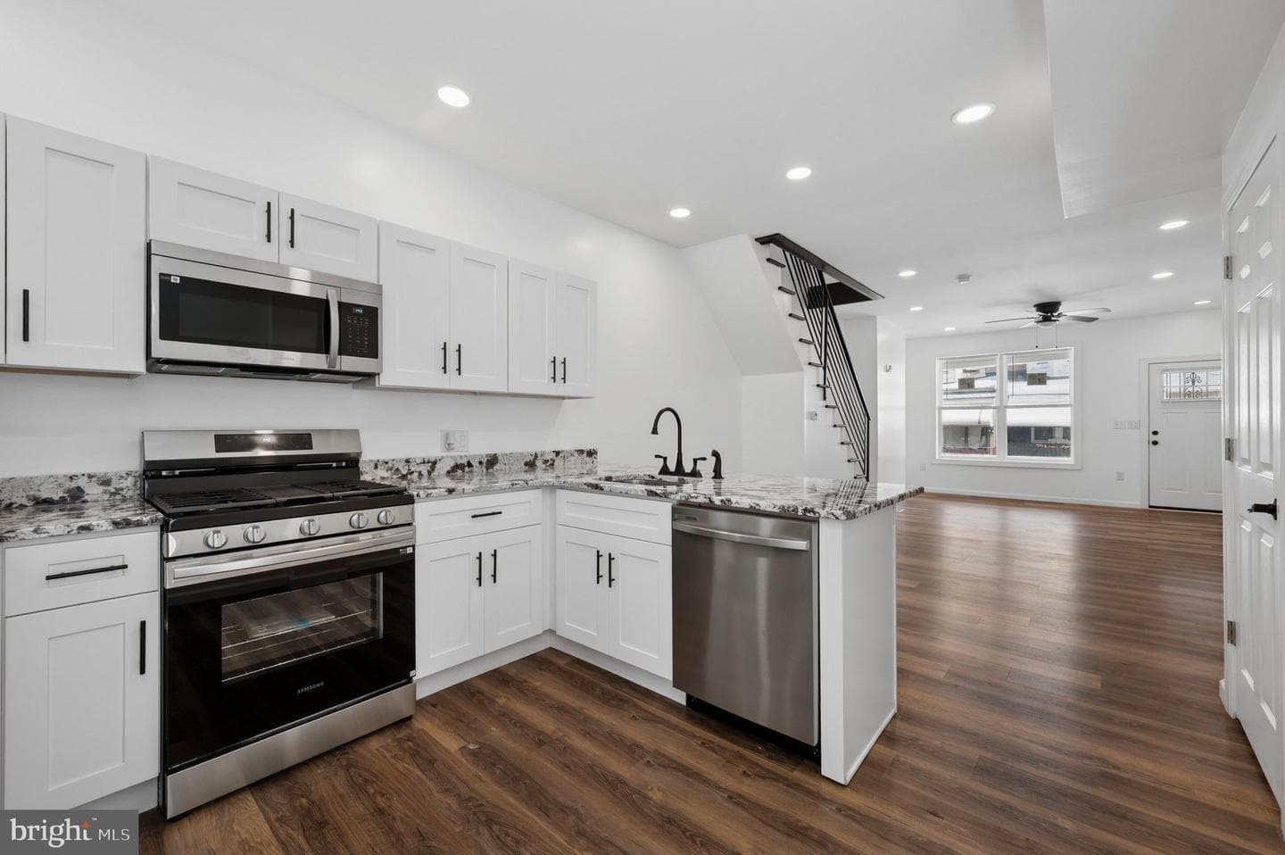 5321 Upland Street photo 8