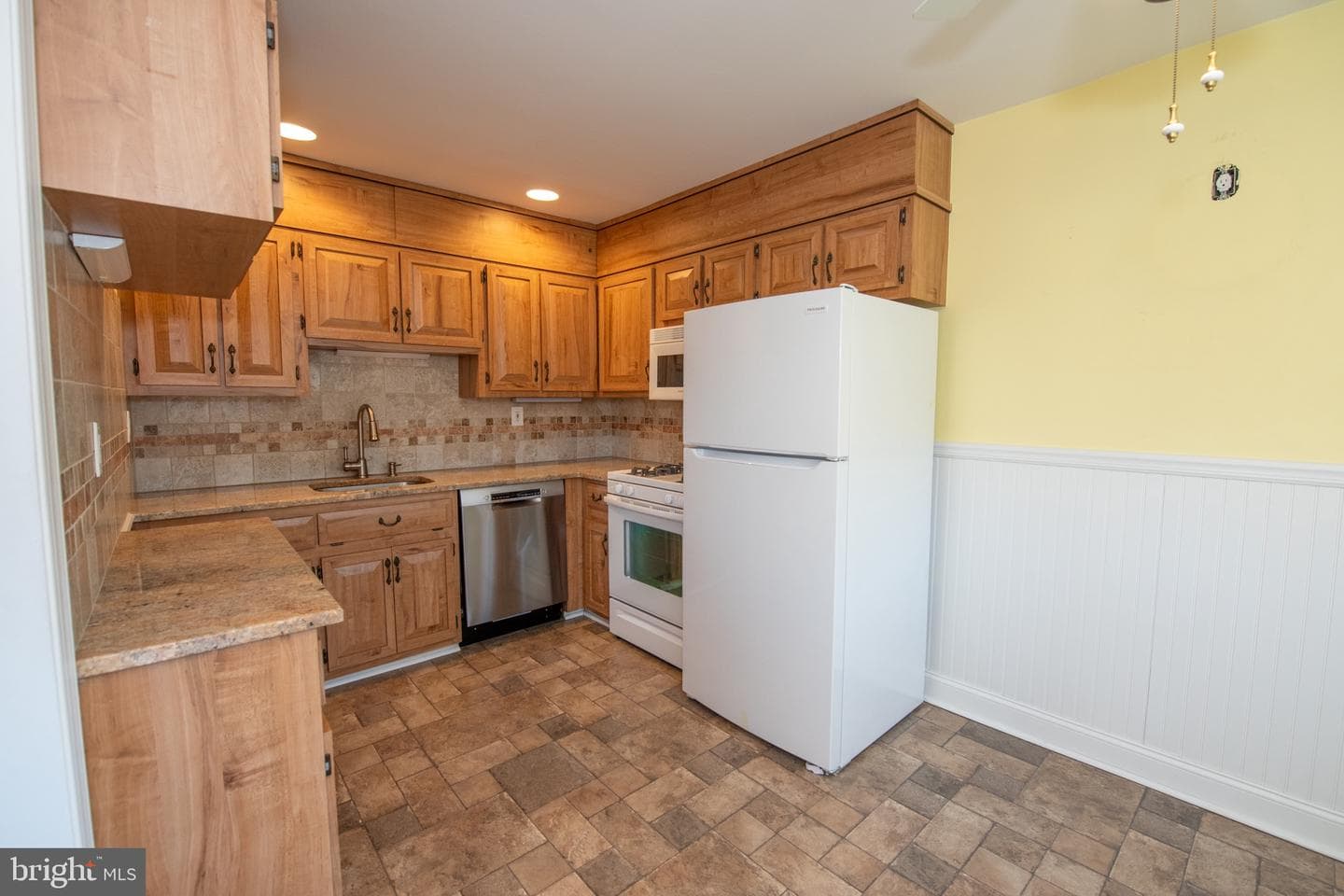 3210 Ancona Road photo 19